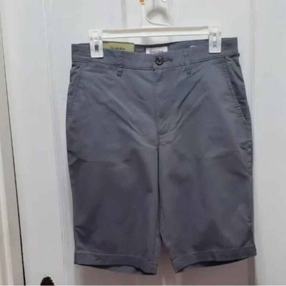 Linden Stretch Slim Fit Gray Short For Male Fashion.